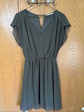 Lush Olive-Green V-Neck Short Sleeve Mini Dress